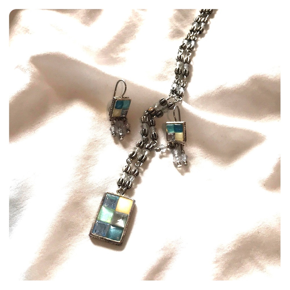 Necklace and earrings set